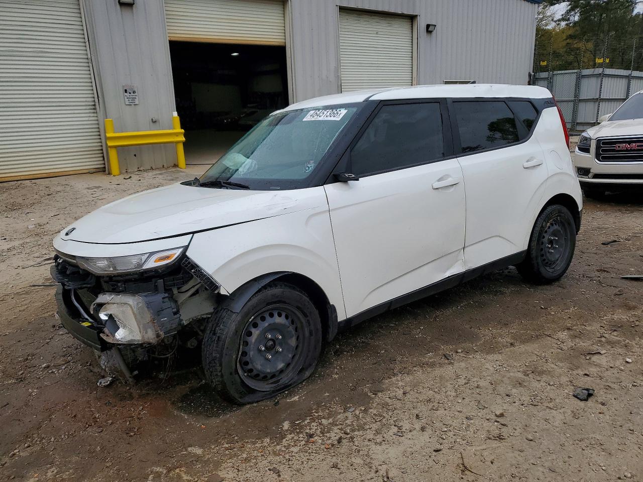Salvage Kia Soul Image
