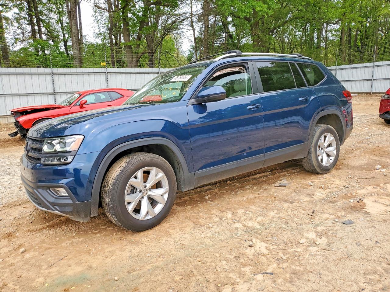 Salvage Volkswagen Atlas Image