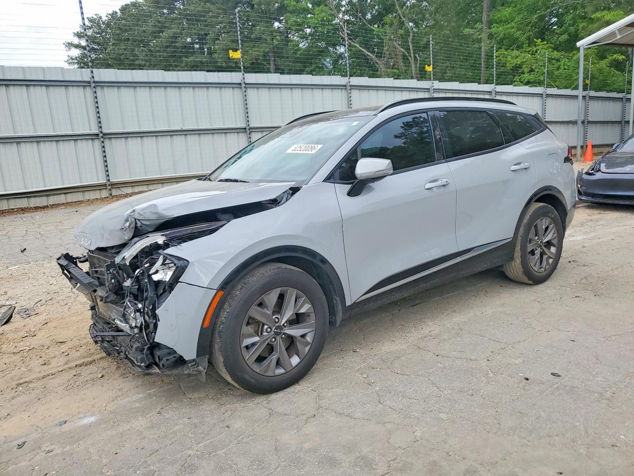 Salvage Kia Sportage Image