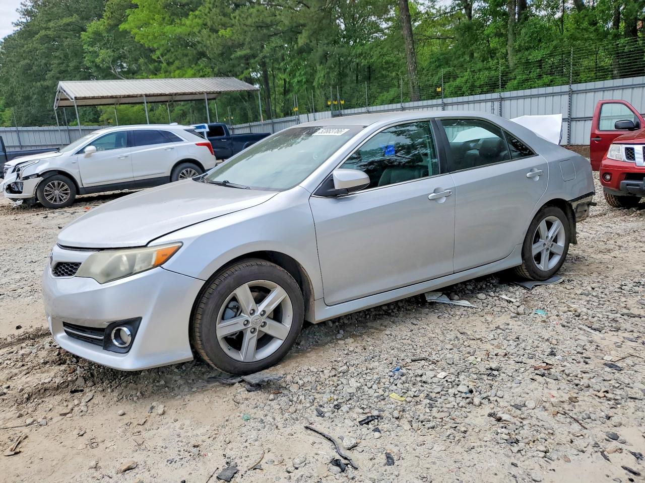 Salvage Toyota Camry Image