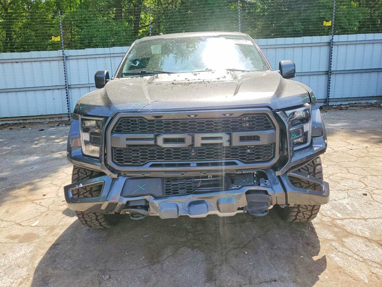 Ford F-150 Raptor