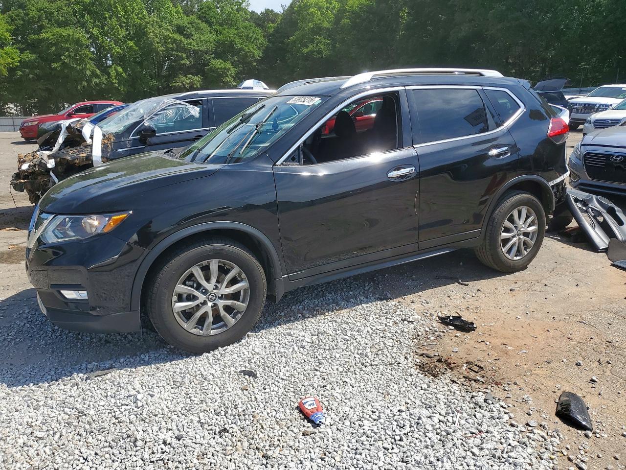 Salvage Nissan Rogue Image