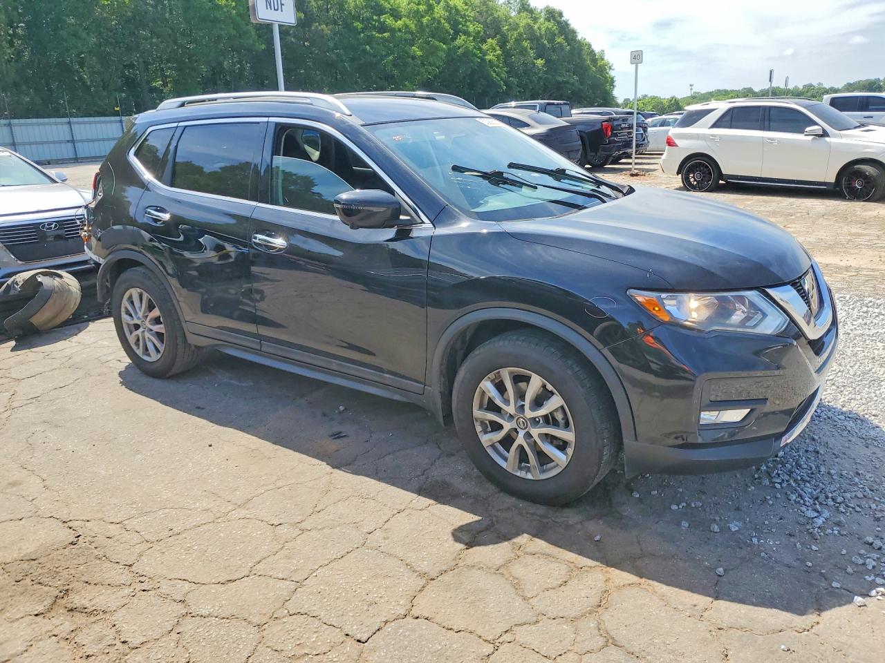 Nissan Rogue Sv