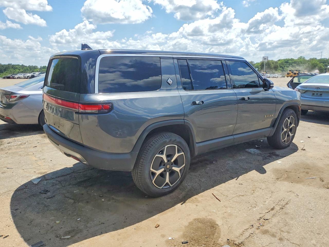 Rivian Ris Adventure