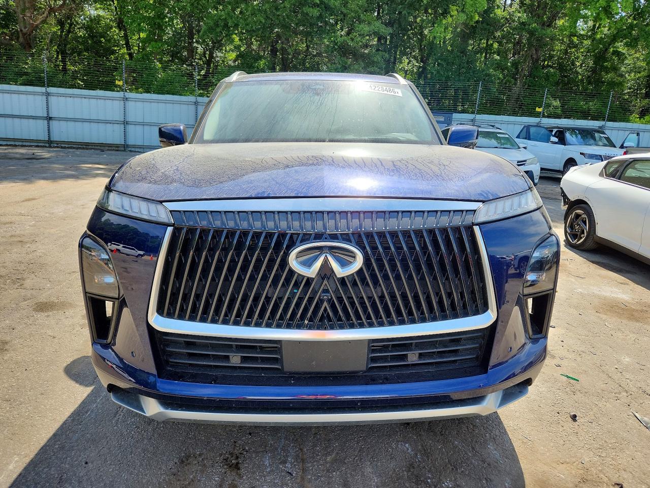 INFINITI Qx Luxe