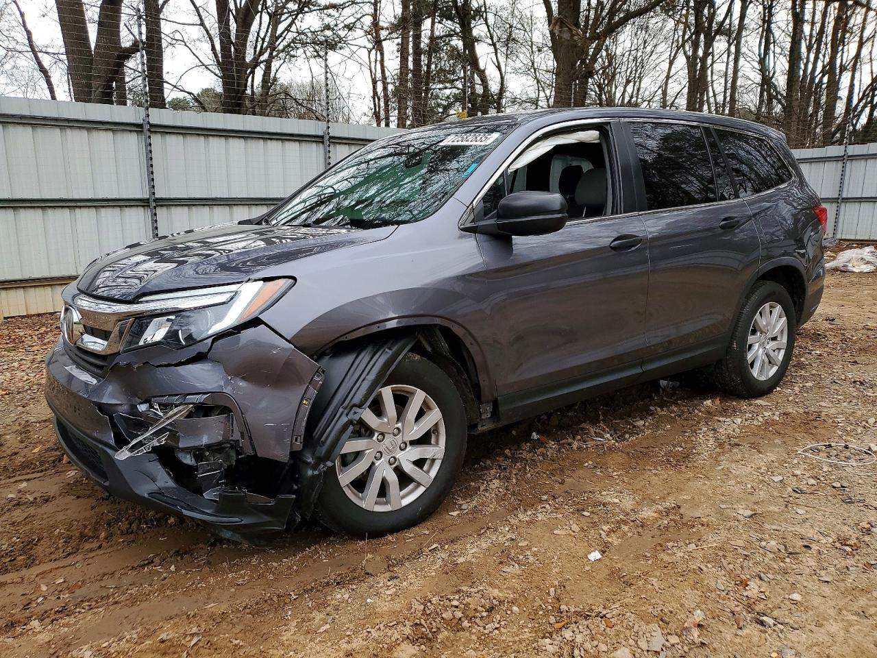 Salvage Honda Pilot Image