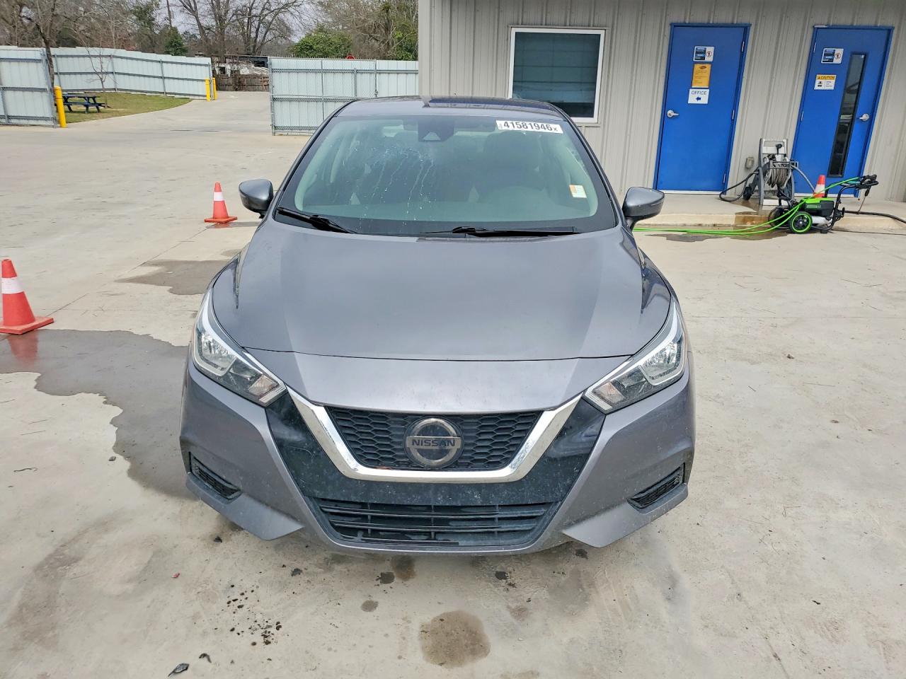Nissan Versa Sv