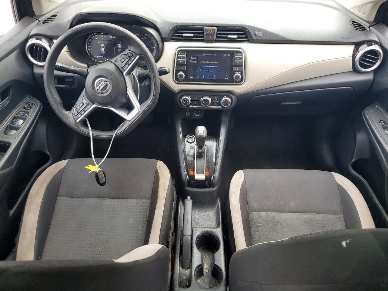 Nissan Versa Sv