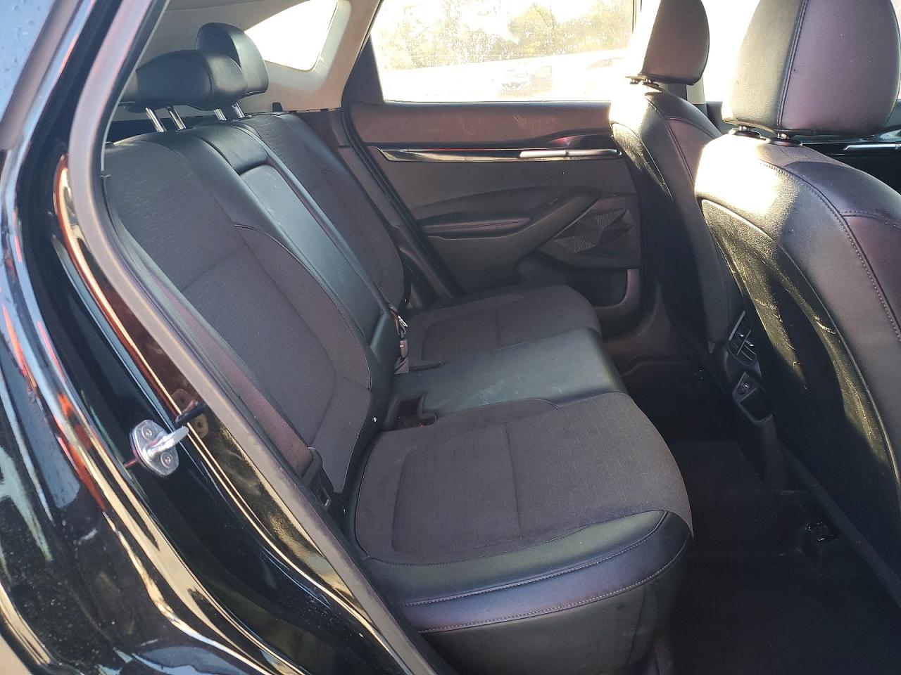 Kia Seltos S