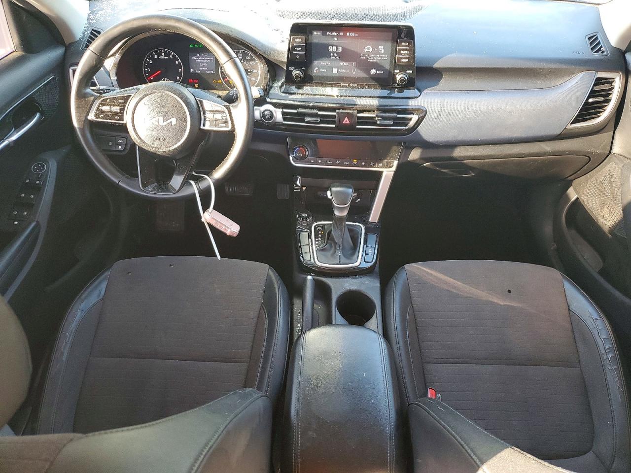 Kia Seltos S
