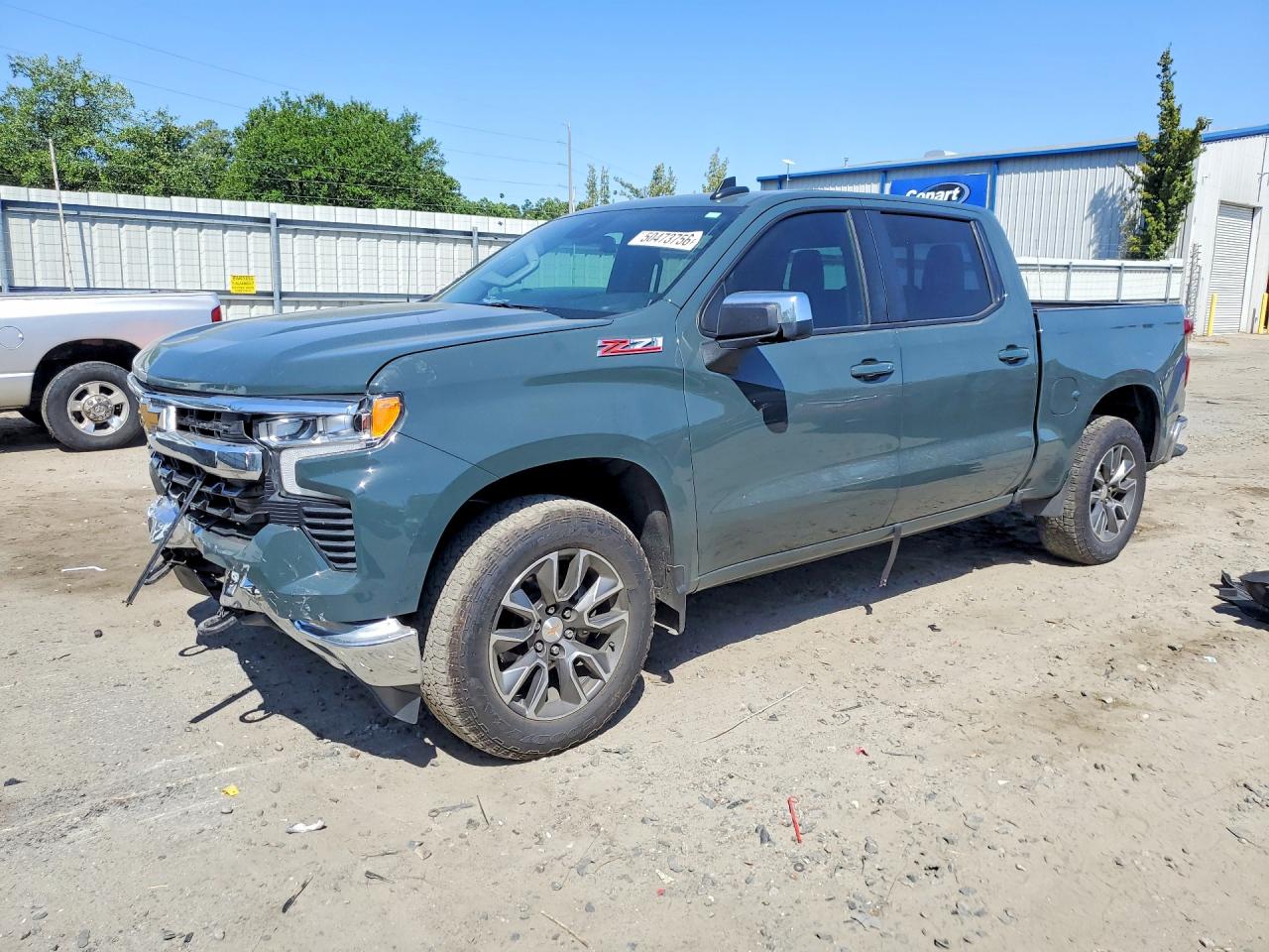 Salvage Chevrolet Silverado Image