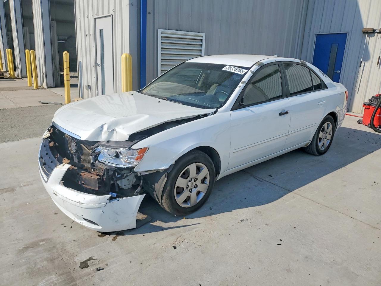 Salvage Hyundai SONATA Image