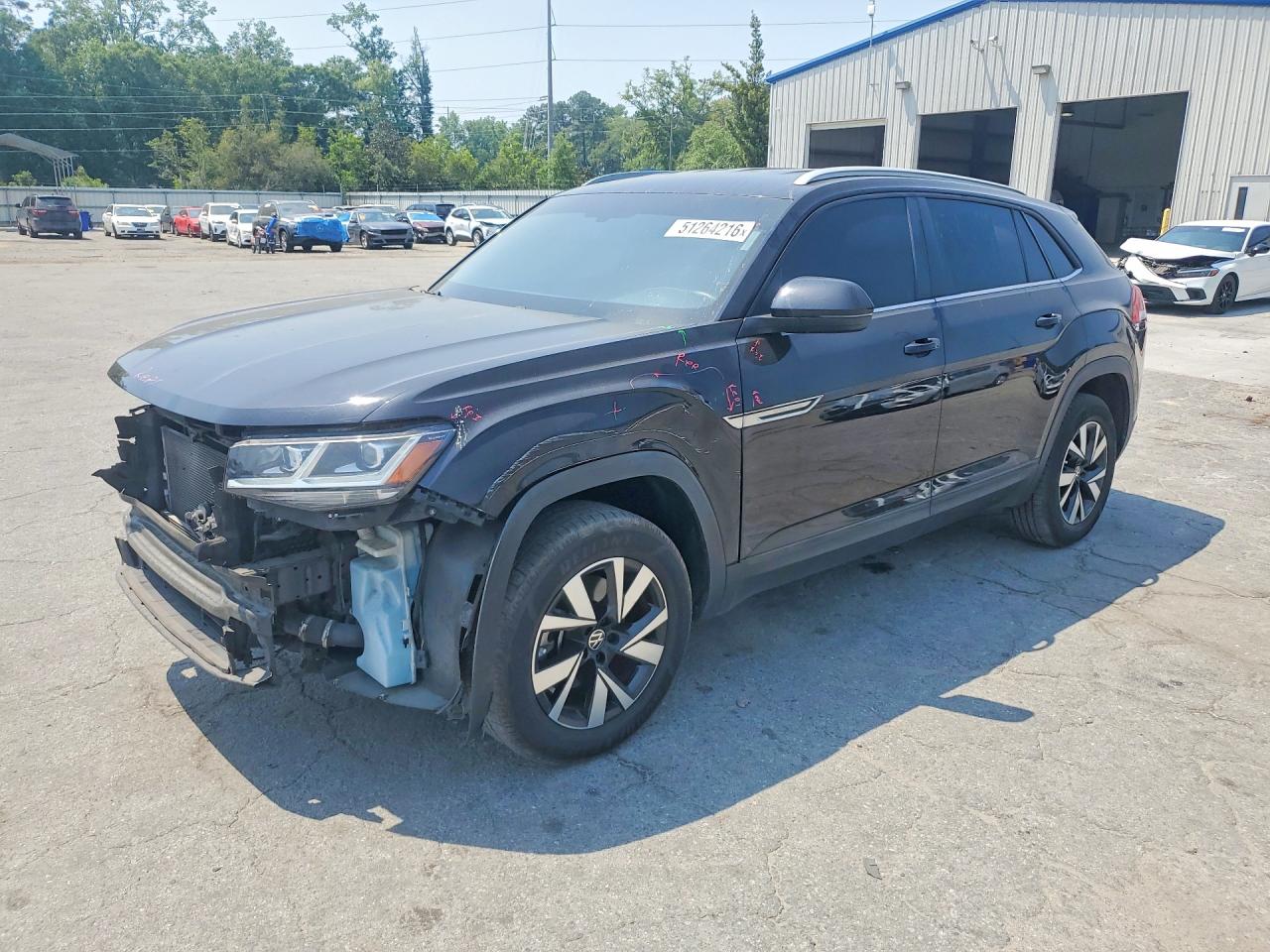 Salvage Volkswagen Atlas Image