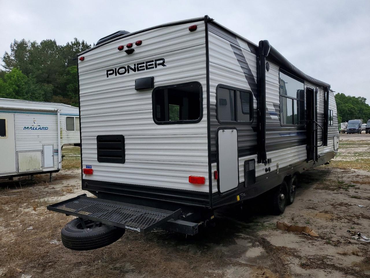 Pioneer Travel Tra