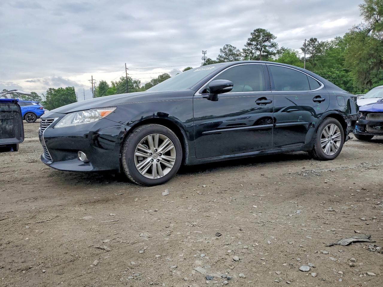 Salvage Lexus Es Image