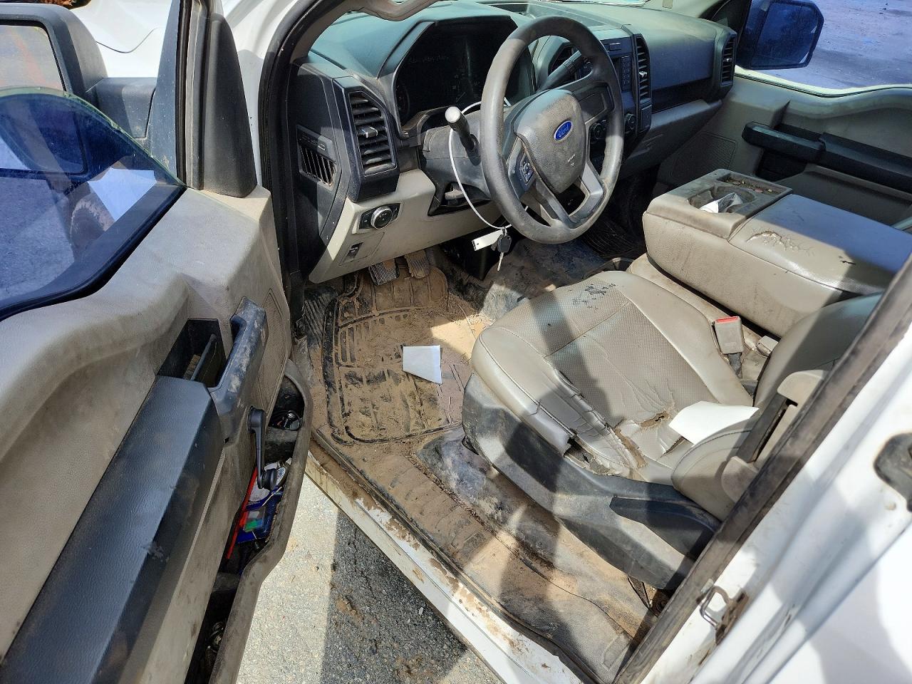 Ford F-150 Super Cab
