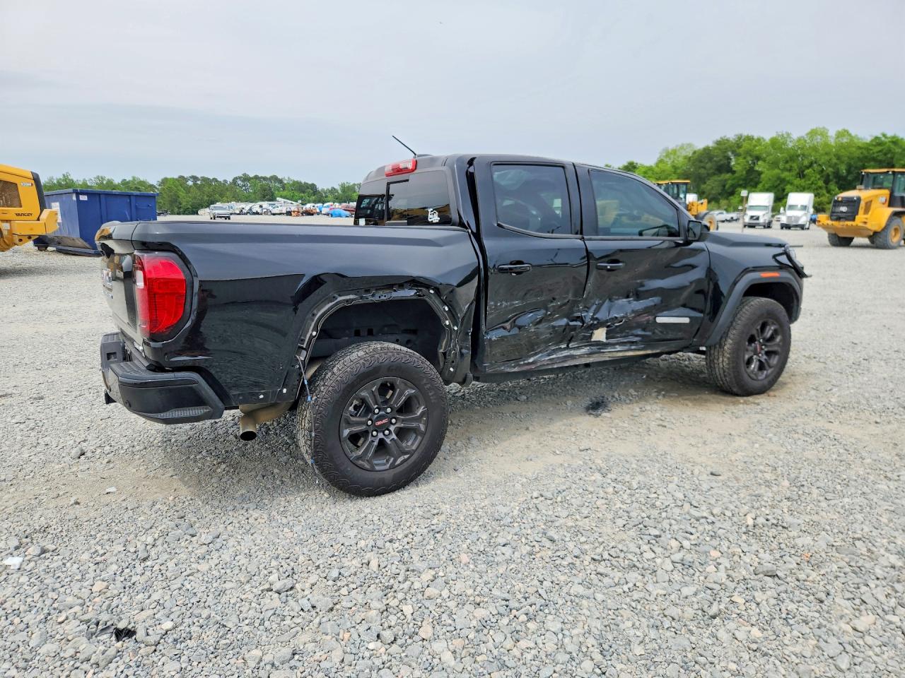 GMC Canyon Elevation
