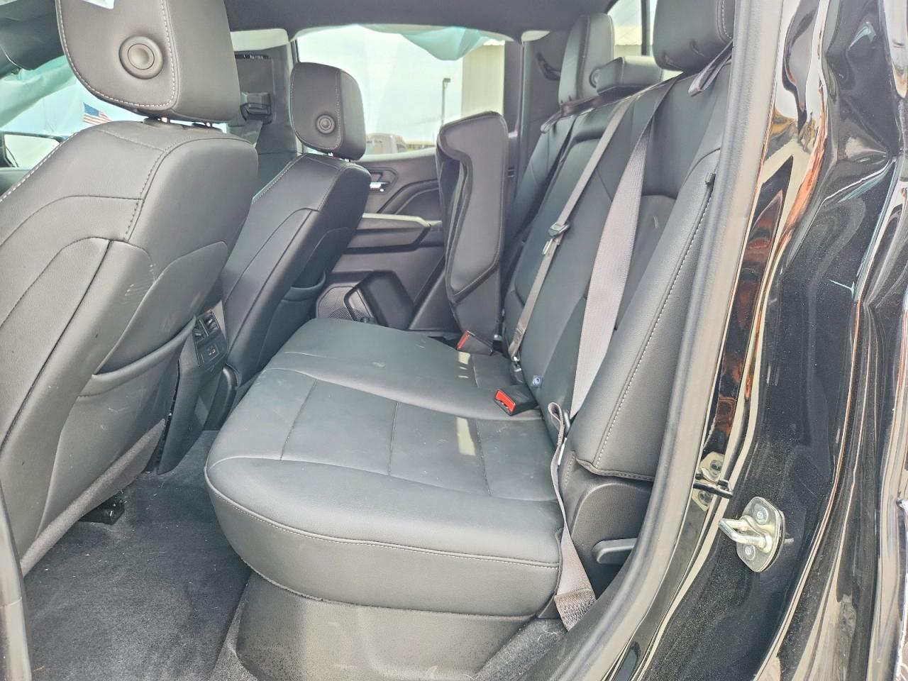 GMC Canyon Elevation
