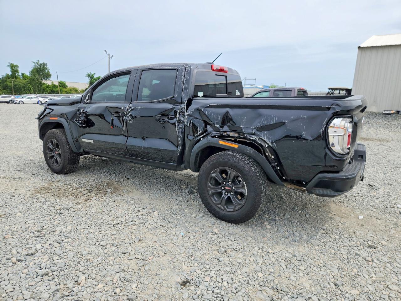 GMC Canyon Elevation
