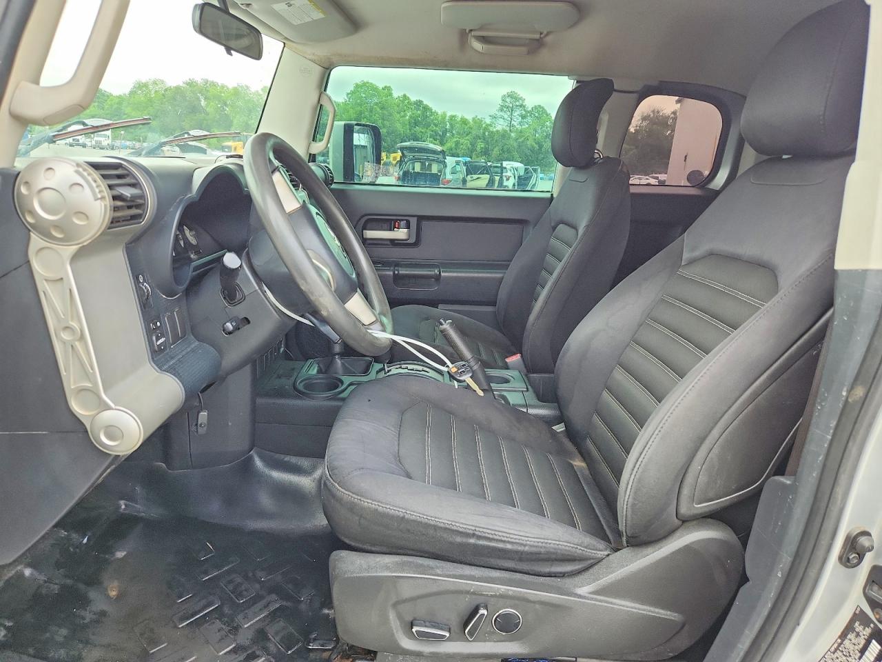 Toyota FJ Cruiser Base