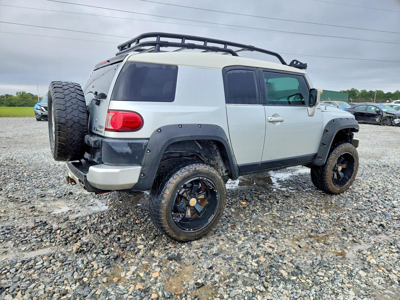 Toyota FJ Cruiser Base
