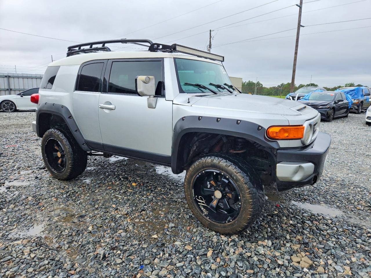 Toyota FJ Cruiser Base