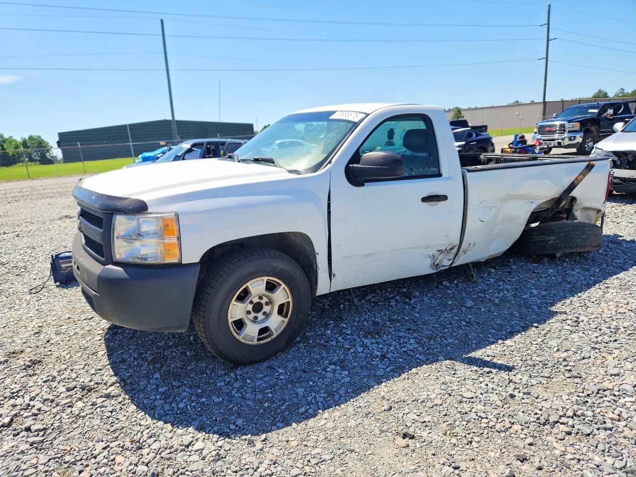 Salvage Chevrolet Silverado Image