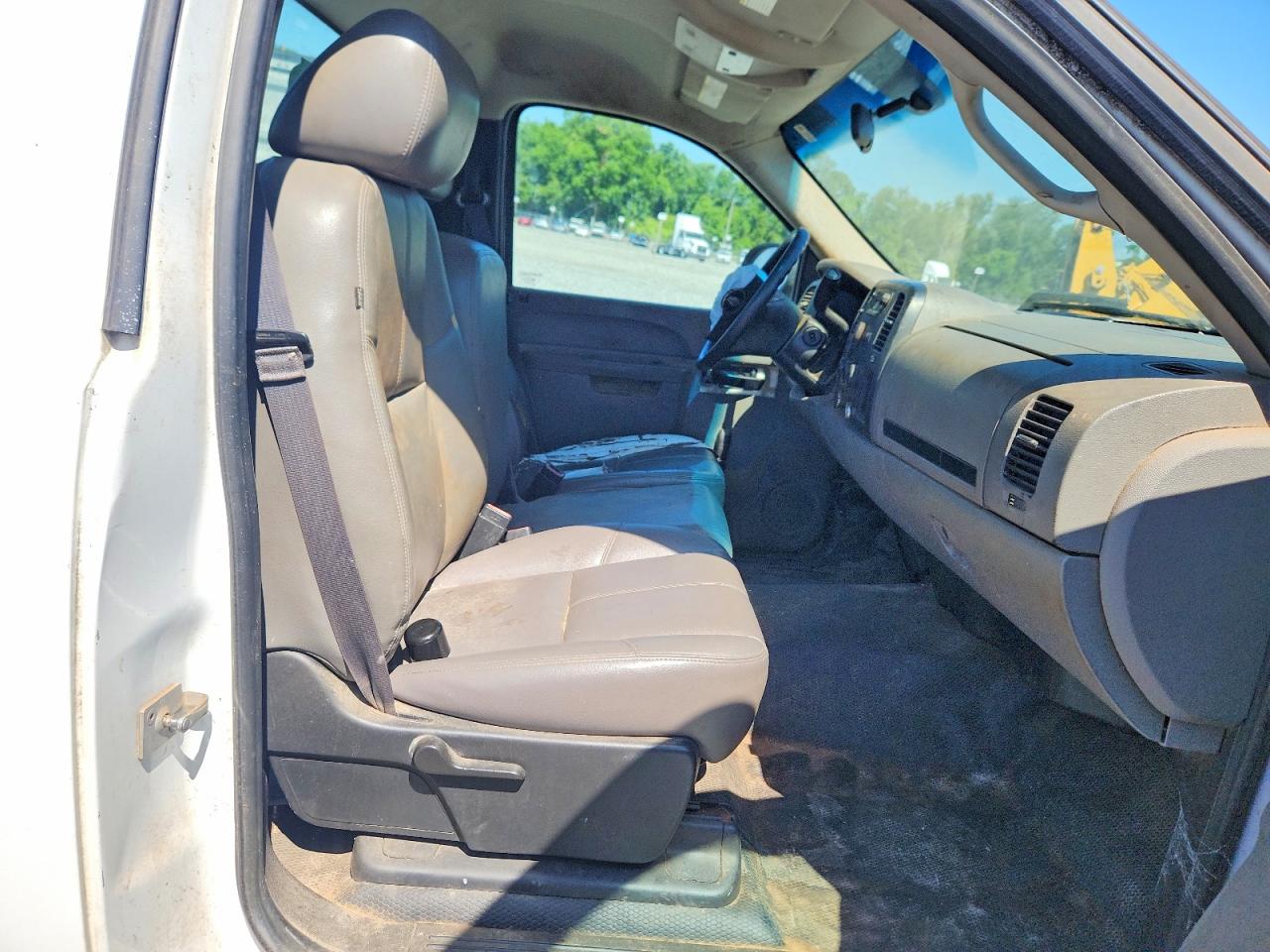 Chevrolet Silverado C1500