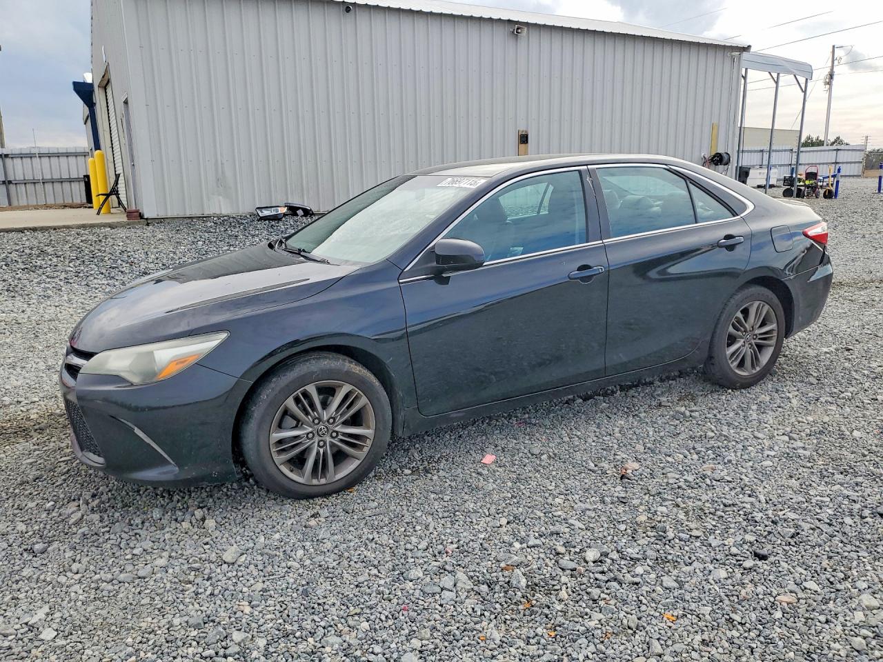 Salvage Toyota Camry Image