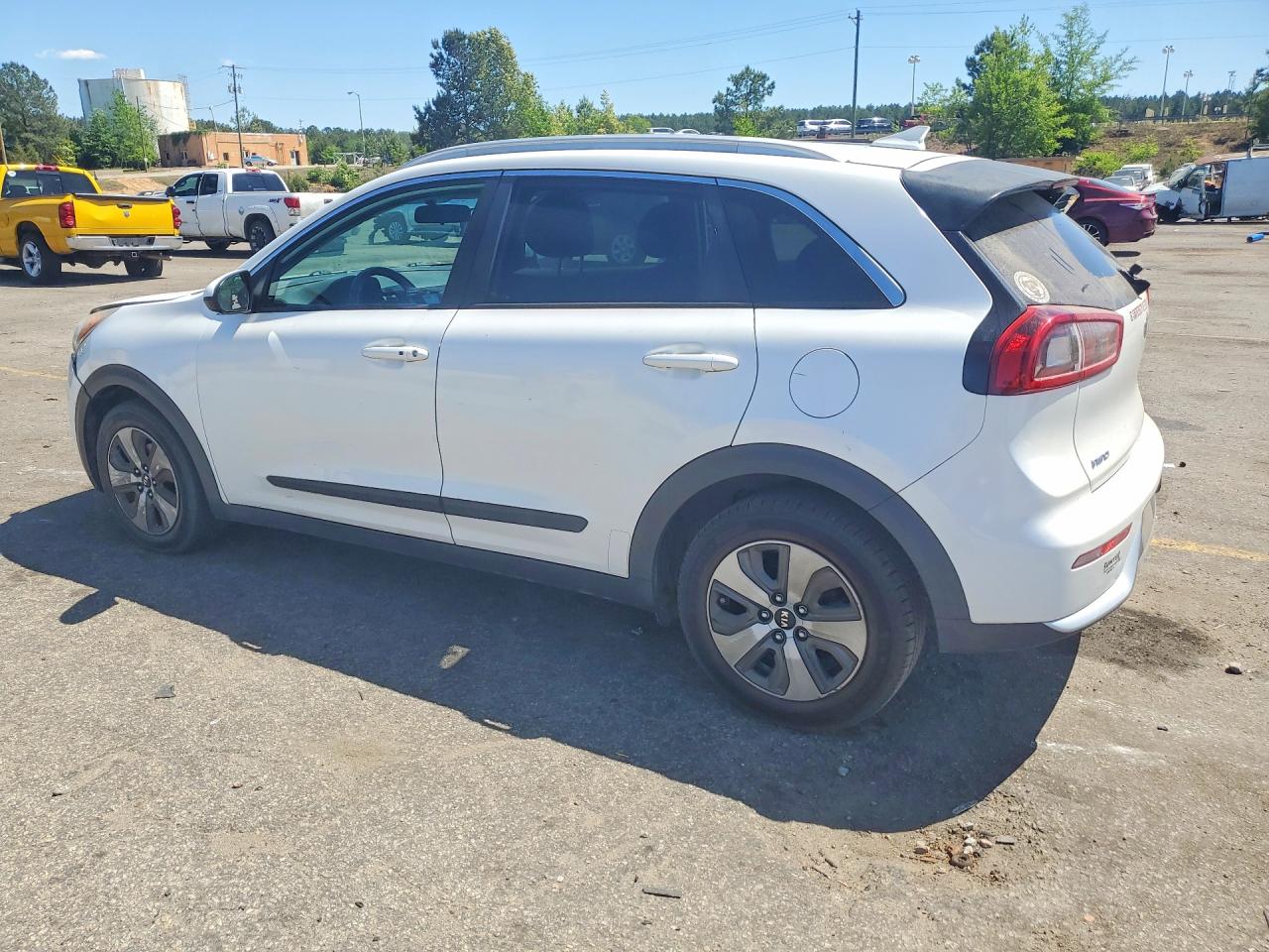 Kia Niro Lx