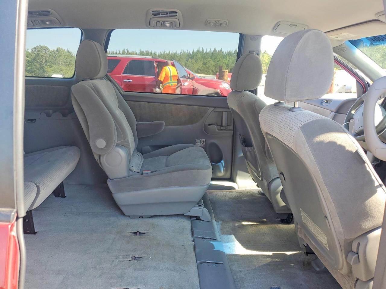 Toyota Sienna Le 7-passenger