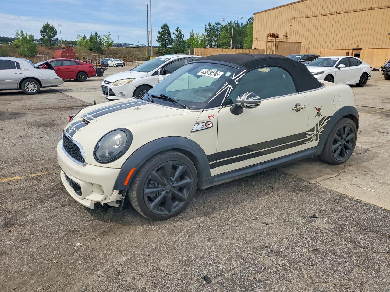 Salvage MINI Cooper Image