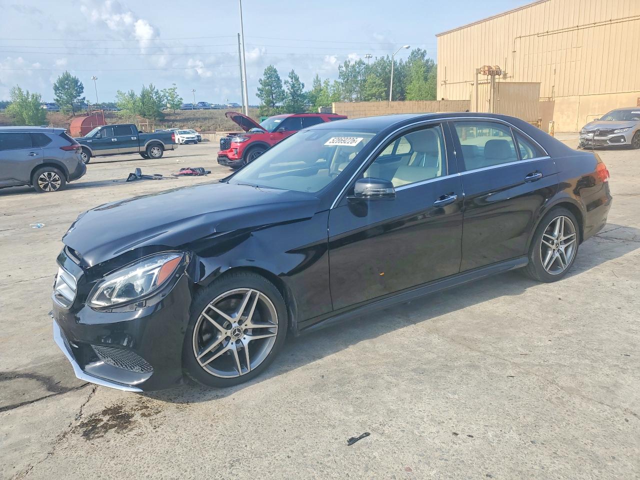 Salvage Mercedes-Benz E-Class Image