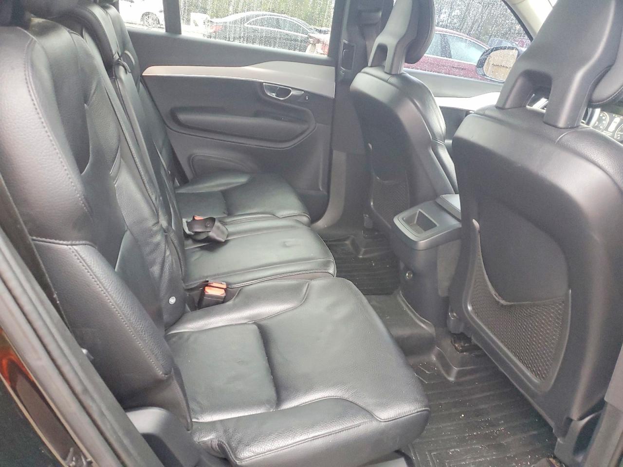 Volvo XC90 T5