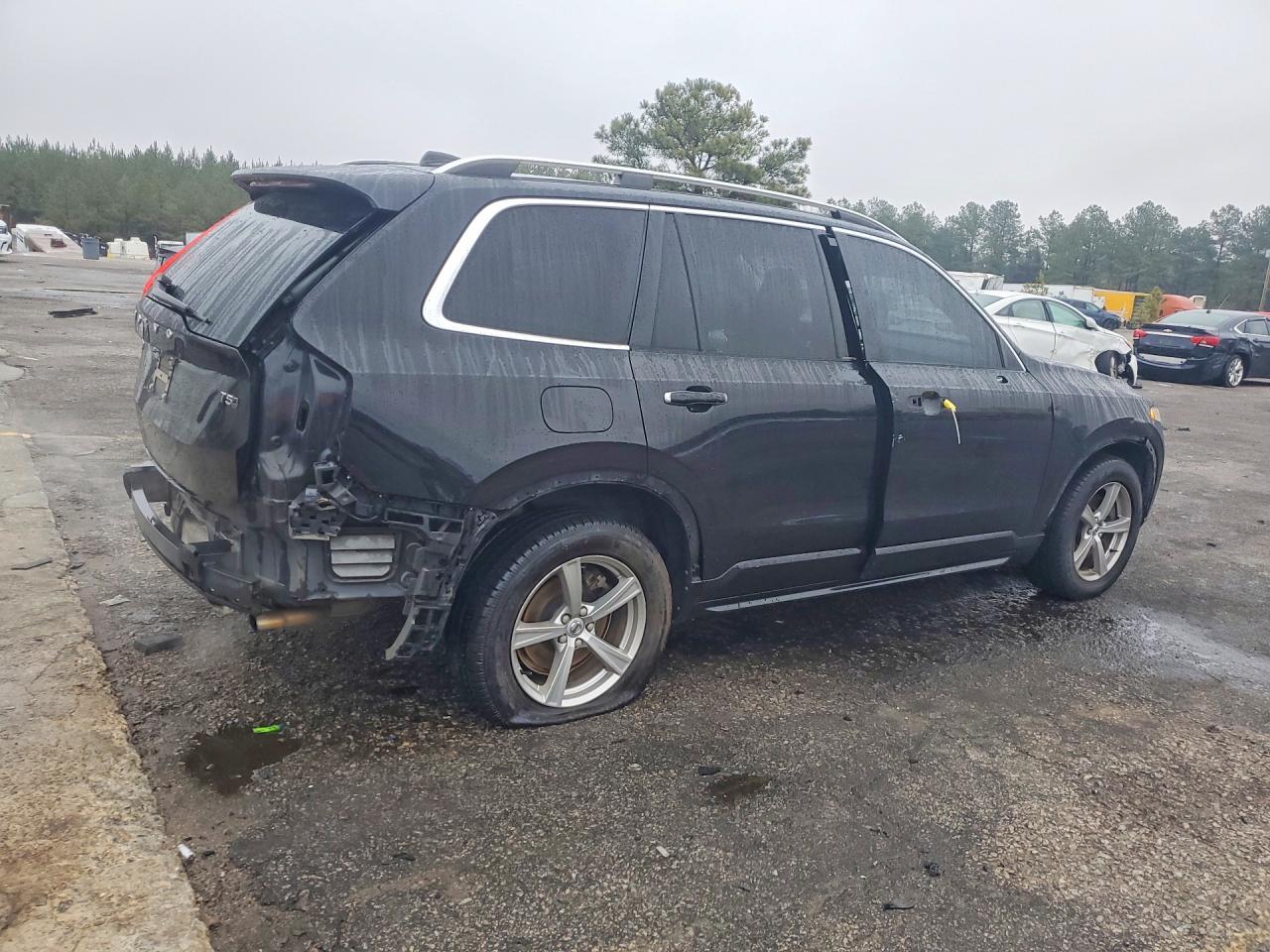 Volvo XC90 T5