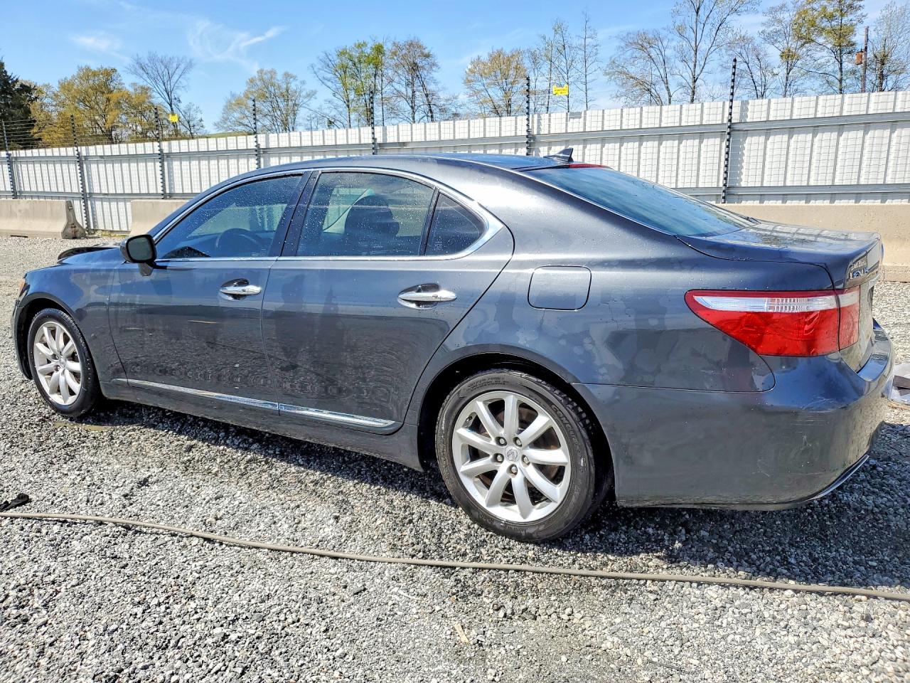 Lexus LS Base