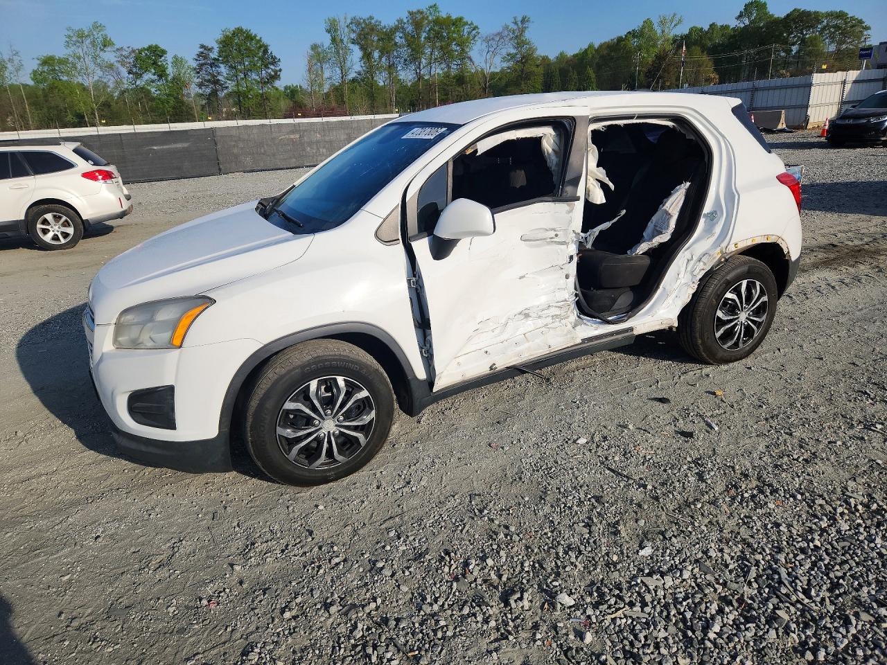 Salvage Chevrolet Trax Image