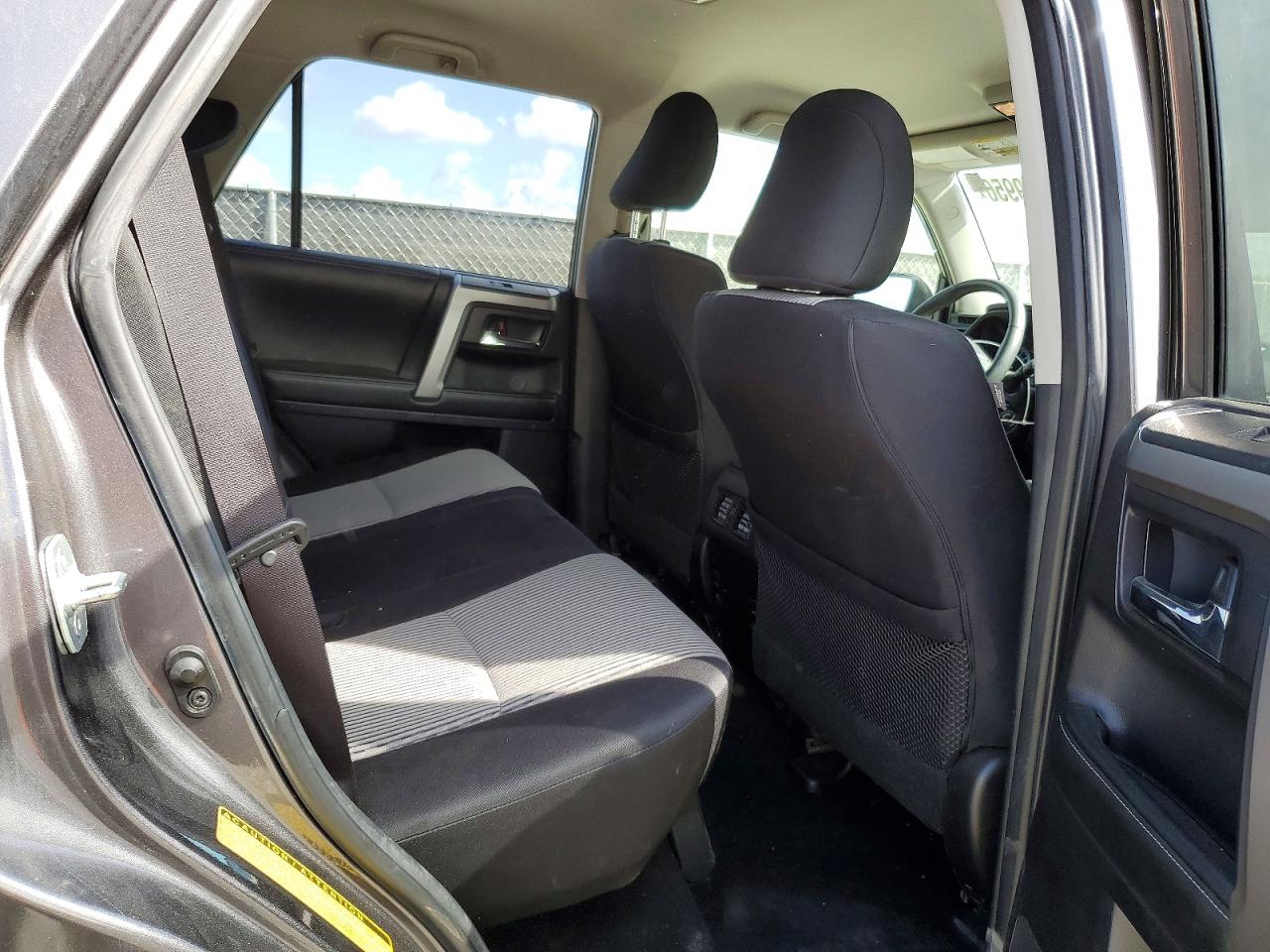 Toyota 4Runner Sr5