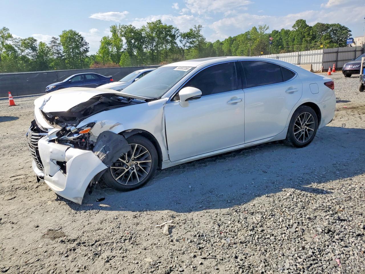 Salvage Lexus Es Image