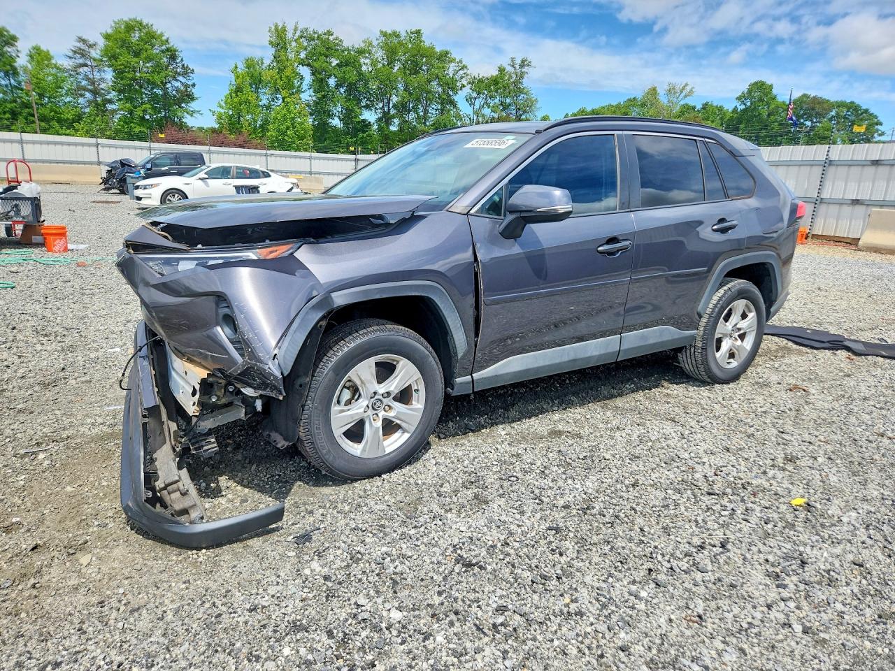 Salvage Toyota RAV4 Image