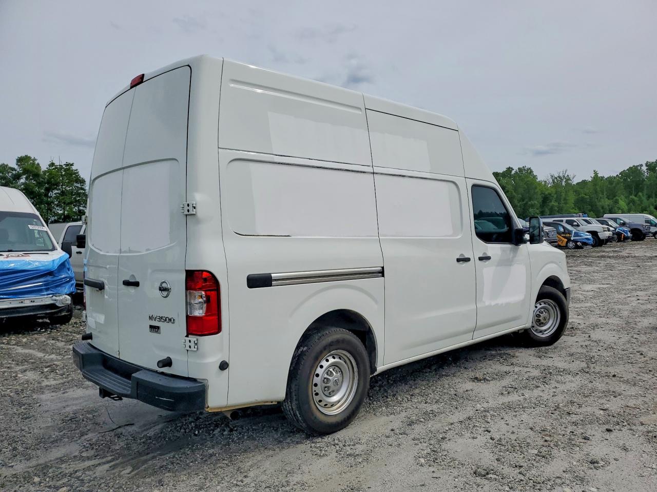 Nissan Nv 2500 Hd S