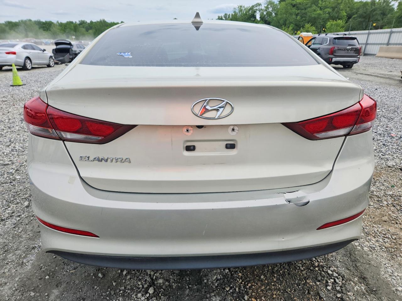 Hyundai ELANTRA Sel