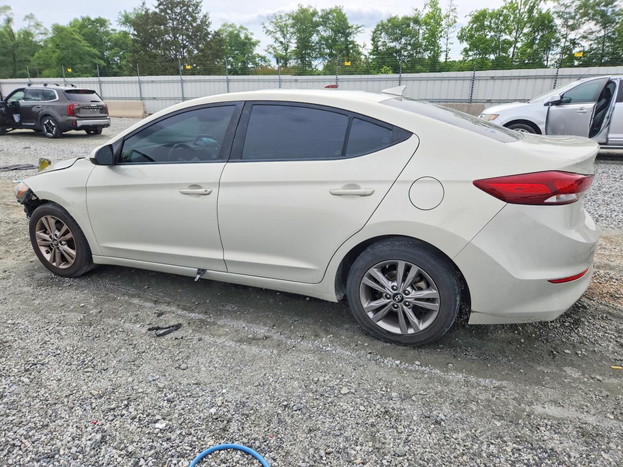 Hyundai ELANTRA Sel