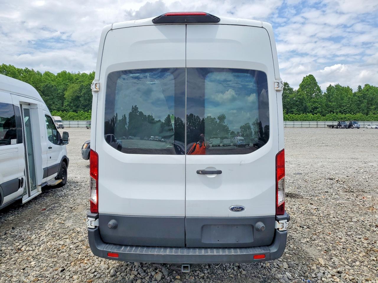 Ford Transit T-350