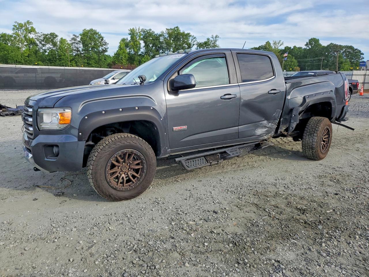 Salvage GMC Canyon Image