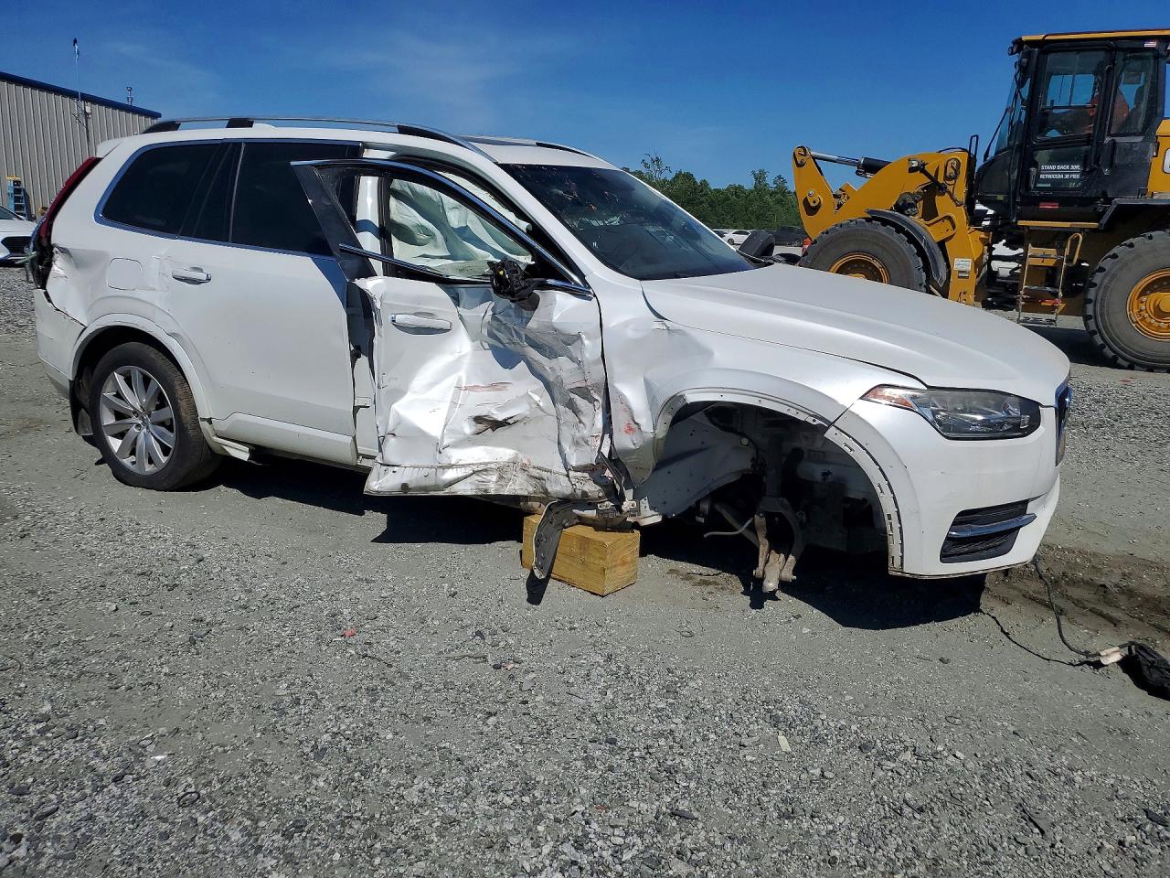 Volvo XC90 T6