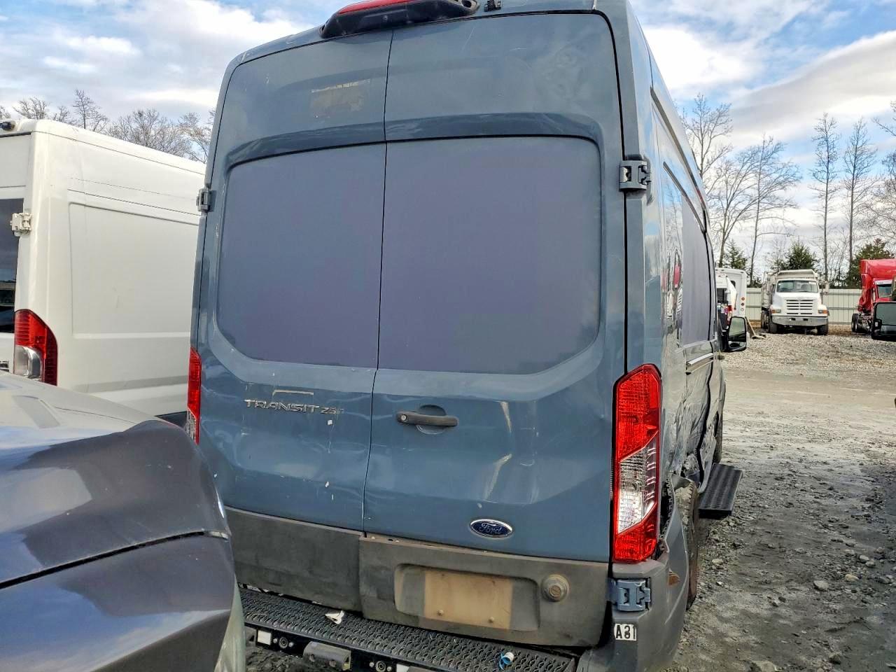 Ford Transit T-250