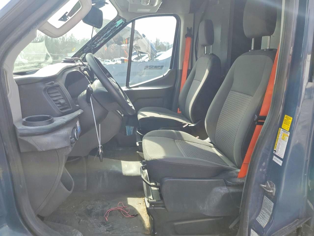 Ford Transit T-250