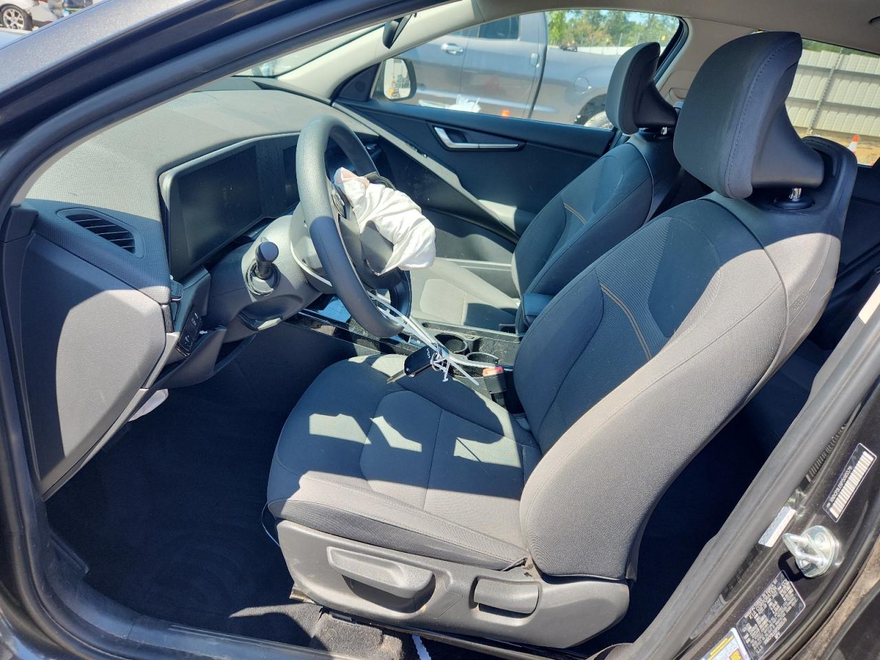Kia Niro Lx