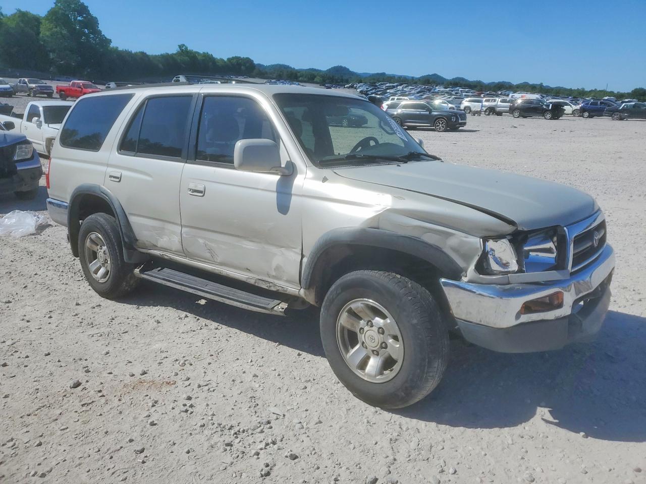 Toyota 4Runner Sr5